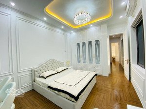 bán nhà láng hạ đống đa - dt 75m2 - mặt tiền 4,8m - nhà 7 tầng - ô tô đỗ cửa - kinh doanh đỉnh