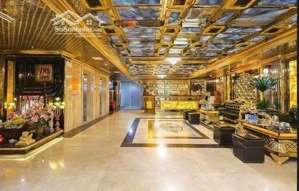 siêu phẩm mặt phố ba đình 2 mặt tiền view hồ tây nhỉnh 1.xx tỷ dt: 220m2 xây 10 tầng + 1 hầm