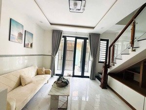 ngay vạn phúc city 70m2 mặt tiền đường lớn hàng xóm urban green