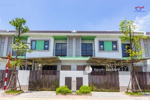 bán căn nhà 2 tầng kđt suncasa central vsip ii vị trí đẹp giá 2.82tỷ/100m2 sổ hồng sẵn