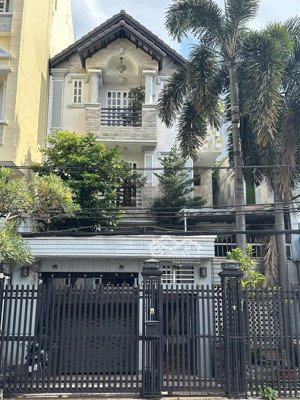 bán biệt thự mặt tiền đường số tân quy, 5pn6wc, thiết kế hiện đại, 160m2, giá 28 tỷ. lh: 