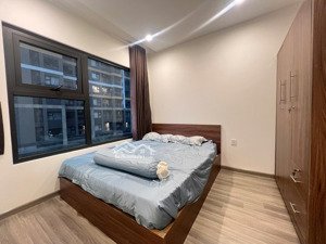 gấp, cần bán nhanh 2pn +, beverly solari tặng nội thất giá tốt + 400tr