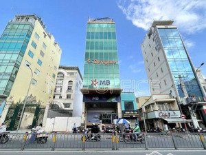 bán nhà mặt tiền đường kinh dương vương sát bến xe miền tây