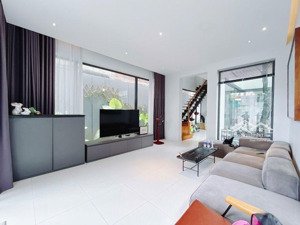 bán nhà q7 - 3 tầng - ngang 7m. huỳnh tấn phát, sát phú mỹ hưng 126m2 nhiều chung cư cao cấp