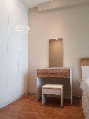 tôi đi úc định cư bán gấp căn hộ cao cấp the gold view quận 4 92m2 full nội thất