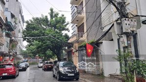 bán nhà nguyễn văn cừ , long biên ô tô đỗ cửa 38m2 5t giá 8,8 tỷ, 50m ra mặt phố