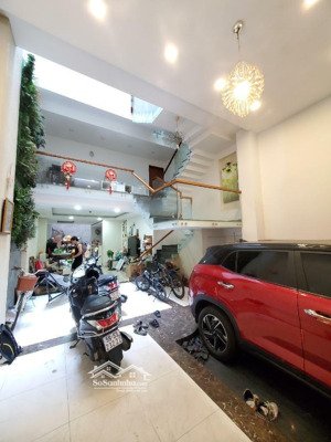 5 tầng bình thạnh đường 12m. 138m2, nhỉnh 18 tỷ thương lượng. dòng tiền kinh doanh tốt