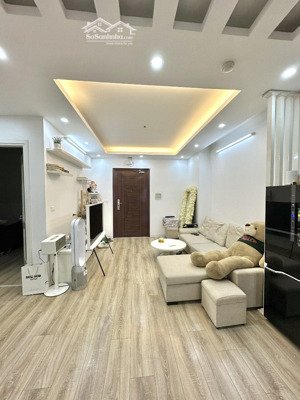 bán nhanh căn 47m2 , 2 ngủ tòa ct3 khu đô thị nghĩa đô tầng đẹp, giá 3,89 tỷ . lh 