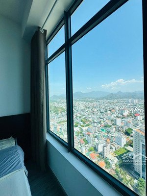 chỉ 2 tỷ 930 sở hữu căn 3930 - oc1a, full nội thất, view biển và phố cực đẹp