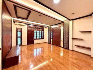bán nhà riêng phố hoàng mai 92m 3 phòng ngủ rộng giá 19 tỷ