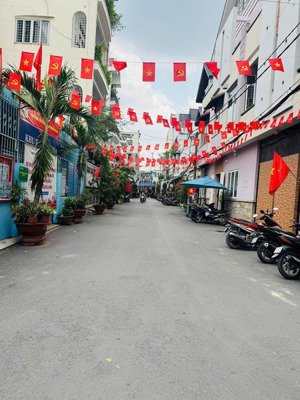 nhà đẹp phạm phú thứ full nội thất chỉ việc về ở