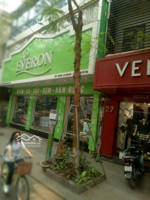 cho thuê nhà làm cửa hàng văn phòng mặt phố phạm văn đồng,120m2,tầng 1 15 tr,nếu tầng 2,3 thì 10 tr