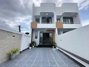 nhà 1 trệt 1 lầu trung tâm tp tây ninh 3pn, 75m² tc, mặt tiền nguyễn hữu thọ