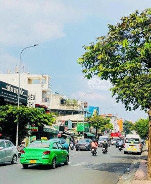 bán biệt thự 150m2 xây mới hầm 7 tầng đường phan văn trị phường 11 bình thạnh chỉ 22,5 tỷ