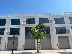 sốc!!! chiếu khấu 30%- căn shop tla-86 sở hữu vị trí đắc địa bậc nhất tại vinhomes royal island.