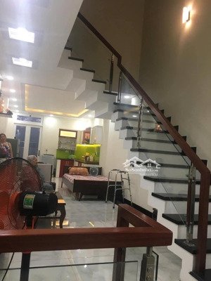 cho thuê nhà 2 lầu 4pn, 4wc mặt tiền đ/số p bình thọ. thủ đức