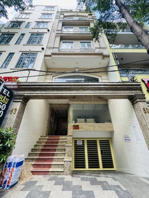 mặt bằng tầng trệt toà nhà chdv khu dân cư