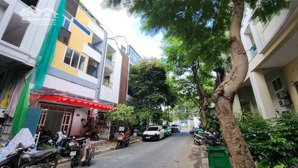 cho thuê nhà phố nội khu hưng gia 1, phú mỹ hưng, giá 25tr/tháng, ảnh, thông tin thật nhé ạ