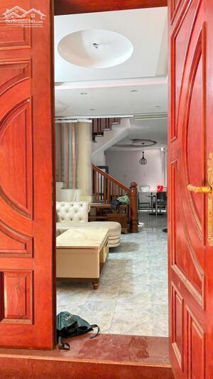 Cho thuê nhà nguyên căn ngõ 71 Thanh Lân, 50m2 x 3 tầng, 4 ngủ, 3 wc, 9 triệu/tháng.