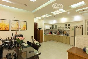 saigon mia 10 triệu/tháng
thiết kế: 2pn 2wc, full nội thất cao cấp
khu vực: trung sơn