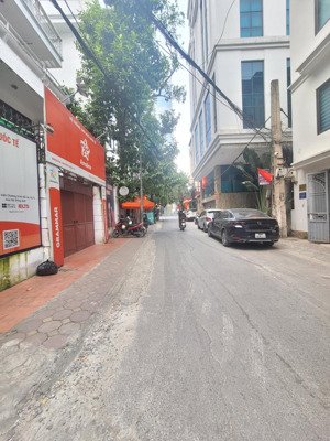 bán đất trong ngõ cầu giấy, hà nội, dt 405m2, cách 150m ra mặt phố, ngõ thông, lô góc giá 72 tỷ