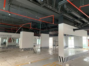 sàn văn phòng 350m2 - 700m2 tân phú