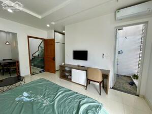 Cho thuê căn hộ sang trọng 1 ngủ (40m2) Waterfront City.