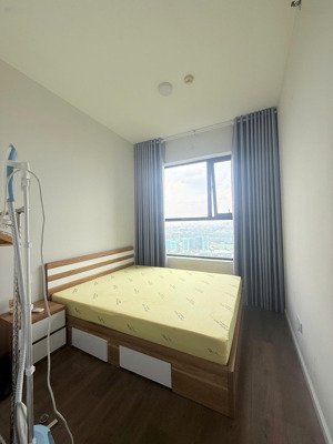 chính chủ cho thuê căn hộ 61m2 view hồ bơi full nội thất 6tr/tháng