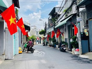 bán nhà mặt tiền đường 8m hồ bá phấn - phước long a