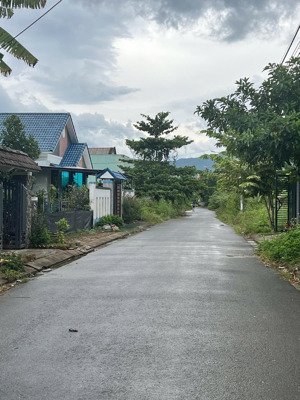 bán đất tái định cư hoà ninh 1 , dt 95 m2, đường 5,5 m