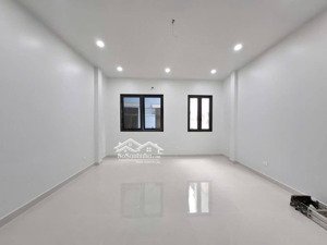 cho thuê nhà rộng, đẹp 82m2 nguyễn khang - 96 triệu/tháng