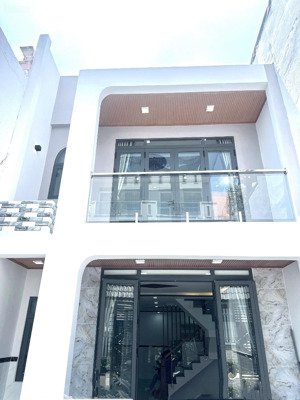nhà 1 trệt 1 lầu hẻm xe hơi 7 chỗ, tăng nhơn phú b
