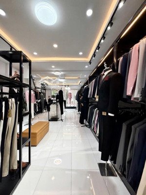 bán nhà mặt tiền kinh doanh đường trường chinh - cộng hoà - tân bình - dt 91.5m2 - 4 tầng - 23.4 tỷ