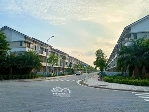 bán shophouse áp góc 120m2 tại centa riverside bắc ninh, 2 mặt tiền kinh doanh bất chấp, giá rẻ