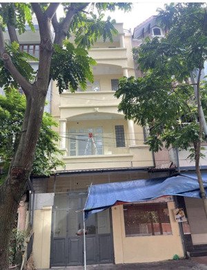 cho thuê tầng 1+2+3+4 nhà mặt phố nguyễn bá khoản, phù hợp văn phòng, đào tạo.