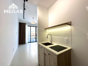 căn hộ balcony có sẵn nội thất mới - ngay đại học y dược - đại học bách khoa