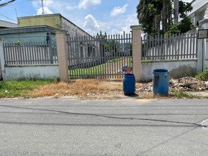 bán đất trung tâm khu chợ tân phú trung, 9m x 35m, giá ngộp 350 triệu, công chứng ngay có bớt lộc