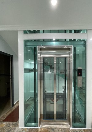 tôi cho thuê nhà lô góc, đẹp, mới, thang máy, 105m2_ 4t; vp, nhà hàng, kinh doanh, linh đàm-35 tr