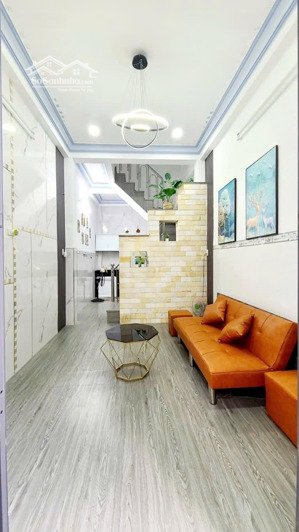 bán nhà 4 tẩng hẻm ô tô hải đức, 3pn, 3wc, qh đường 5m
- diện tích : 32,7m2