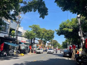 bán nhà 3 tầng đường 10m5 nguyễn công trứ 124m2 ngang 8m kinh doanh tốt