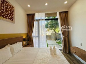 bán nhà phố 7x30 trực diện biển và sân golf- tặng hồ bơi .lh: thúy nga