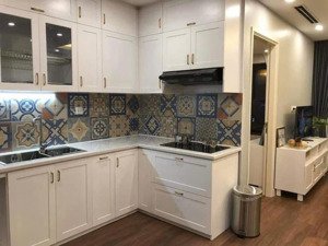 chính chủ bán căn hộ 2pn-2wc 112m2 tại sky city towers nội thất đầy đủ, vị trí đẹp .giá 10,2 tỷ