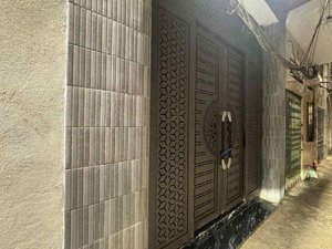 nhà mới đẹp 5 tầng lê thanh nghị – trung tâm hai bà trưng,6,5 tỷ. 3 ngủ rộng.