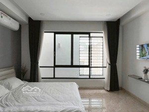 cho thuê căn hộ cửa sổ thoáng q10 gần bệnh viện nguyễn tri phương, đh kinh tế ueh