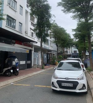 vị trí hiếm - lê văn lương q7 - hẻm văn minh - 5.3x19.6m - 7 tỷ 6