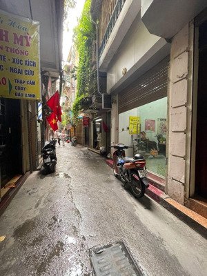 hiếm! 6 tỷ đống đa - kinh doanh đỉnh - vị trí đẹp - lô góc - ngõ rộng thoáng - sổ đỏ chính chủ.