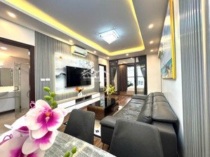 chung cư hồ gươm plaza 102 trần phú, hà đông. dt 76m2 2n full đồ, 5 tỷ. lh:0983237984