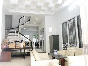 nhà đẹp 3 tầng 150m đường linh đông sân vườn hẻm 6m giá chỉ 11,8 tỷ