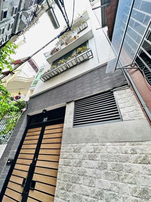 bán nhà đông thắng btl cạnh hv tài chính. khu phân lô. ô tô đỗ cửa. dt 45m2, 5 tầng. giá 13,2 tỷ