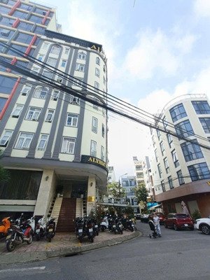 bán đất tặng tòa căn hộ 7 tầng khu phố hàn quốc dương đình nghệ đường 7m5 dt 110m2 ngang 5.5m